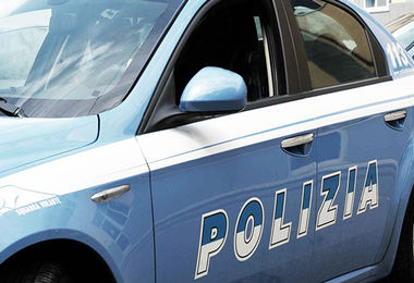 Violenta ragazza alla luce del giorno: arrestato 26enne a Monza