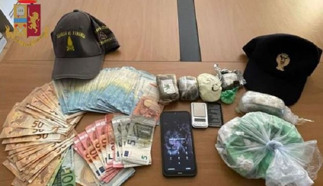 Contrasto allo spaccio di stupefacenti, due arresti a Iglesias