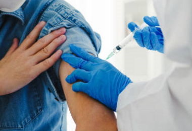Vaccini, Gimbe: “Quarta dose urgente per 14 milioni di italiani”