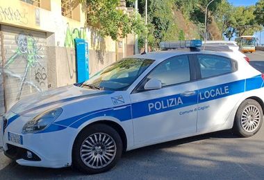Cagliari. Incidente tra auto e scooter: ad avere la peggio un bambino di 11 anni