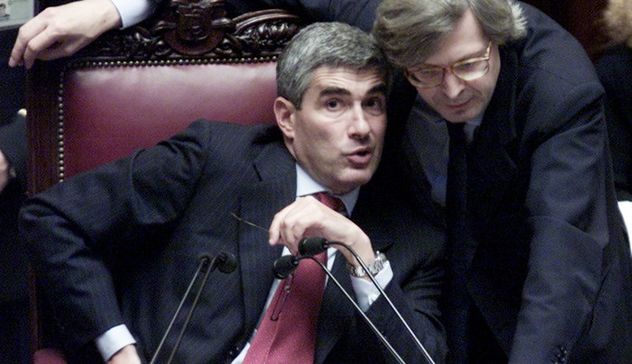 Casini batte Sgarbi a Bologna e va al Senato